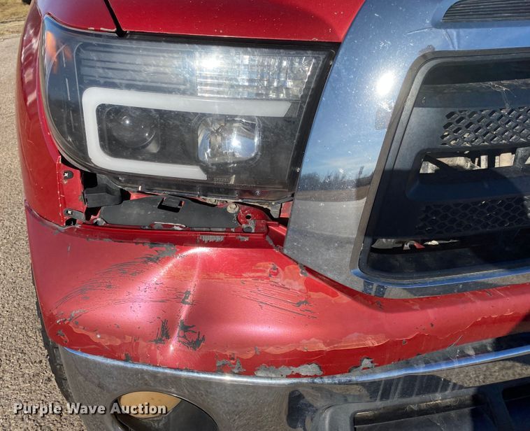 image for item DL6860 2011 Toyota Tundra  Double Cab pickup truck