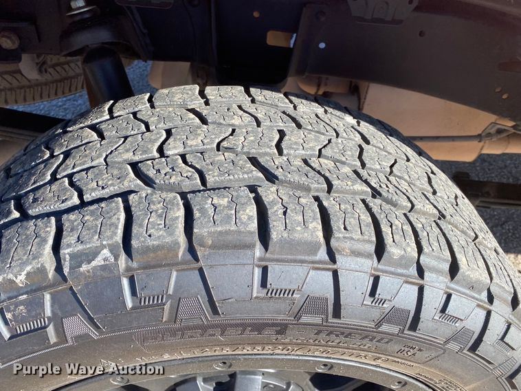 image for item DL6860 2011 Toyota Tundra  Double Cab pickup truck