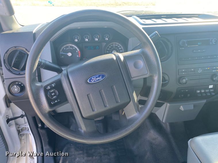 image for item DL6861 2015 Ford F550 Super Duty  SuperCab truck cab and chassis