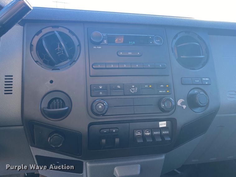 image for item DL6861 2015 Ford F550 Super Duty  SuperCab truck cab and chassis