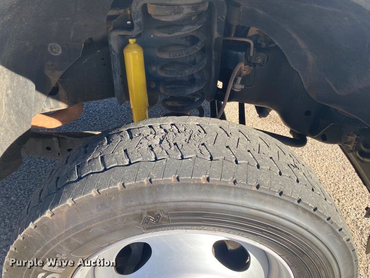 image for item DL6861 2015 Ford F550 Super Duty  SuperCab truck cab and chassis