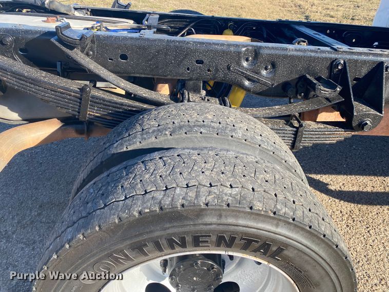 image for item DL6861 2015 Ford F550 Super Duty  SuperCab truck cab and chassis