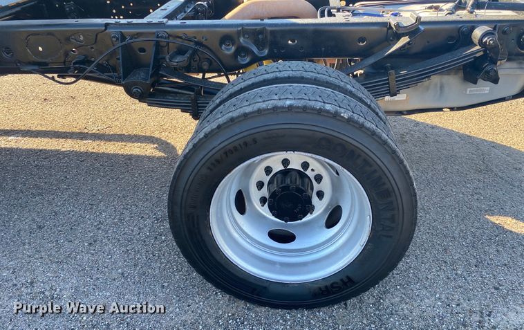 image for item DL6861 2015 Ford F550 Super Duty  SuperCab truck cab and chassis