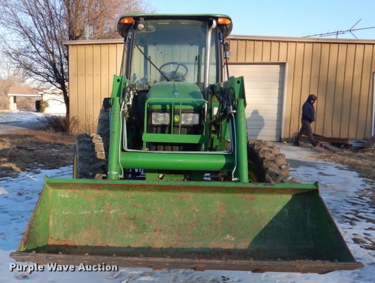 image for item DN2653 2005 John Deere 5325  MFWD tractor