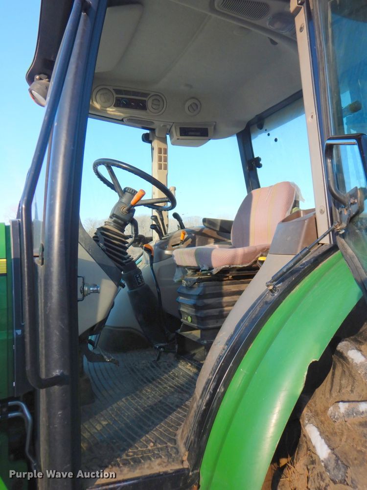 image for item DN2653 2005 John Deere 5325  MFWD tractor