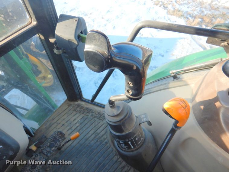 image for item DN2653 2005 John Deere 5325  MFWD tractor