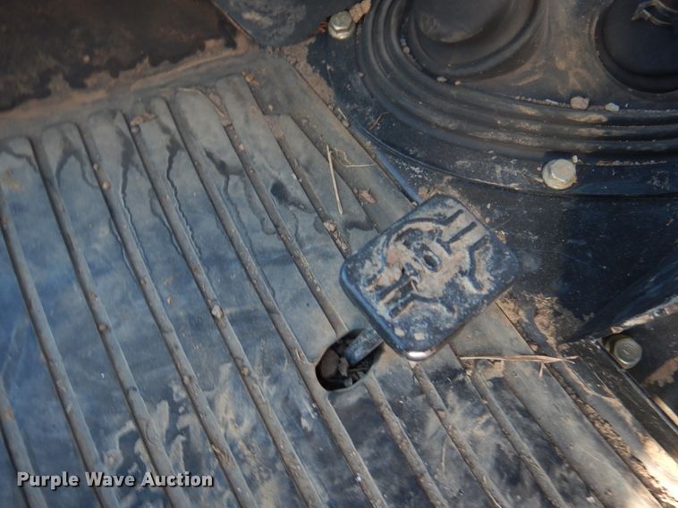 image for item DN2653 2005 John Deere 5325  MFWD tractor