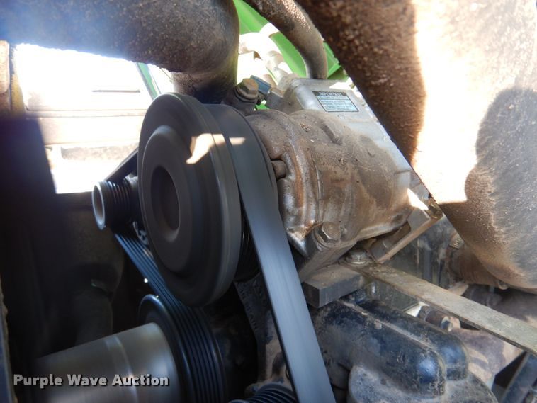 image for item DN2653 2005 John Deere 5325  MFWD tractor