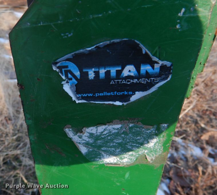 image for item DN2653 2005 John Deere 5325  MFWD tractor