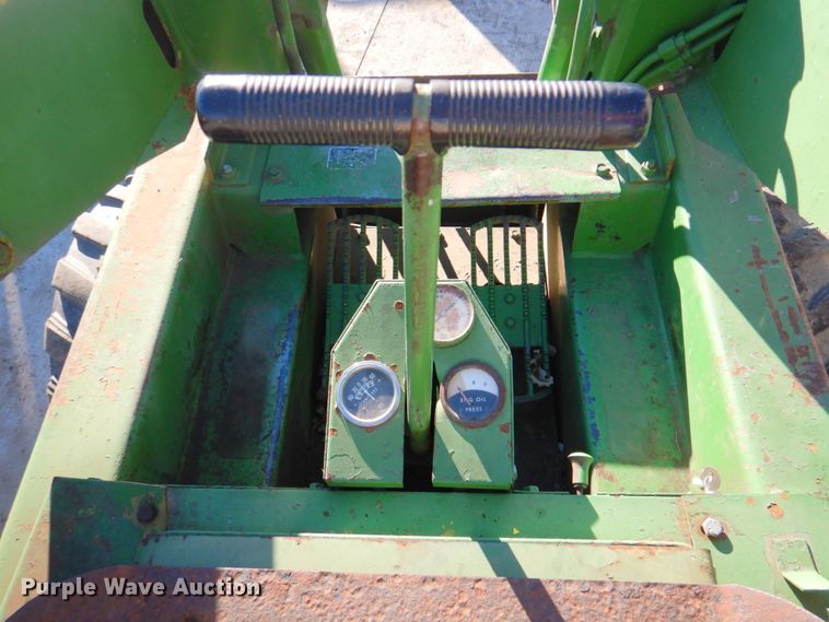 image for item DN2673 John Deere 70  skid steer loader