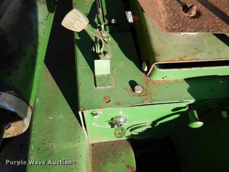 image for item DN2673 John Deere 70  skid steer loader