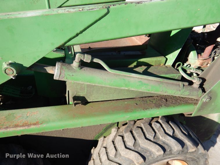 image for item DN2673 John Deere 70  skid steer loader