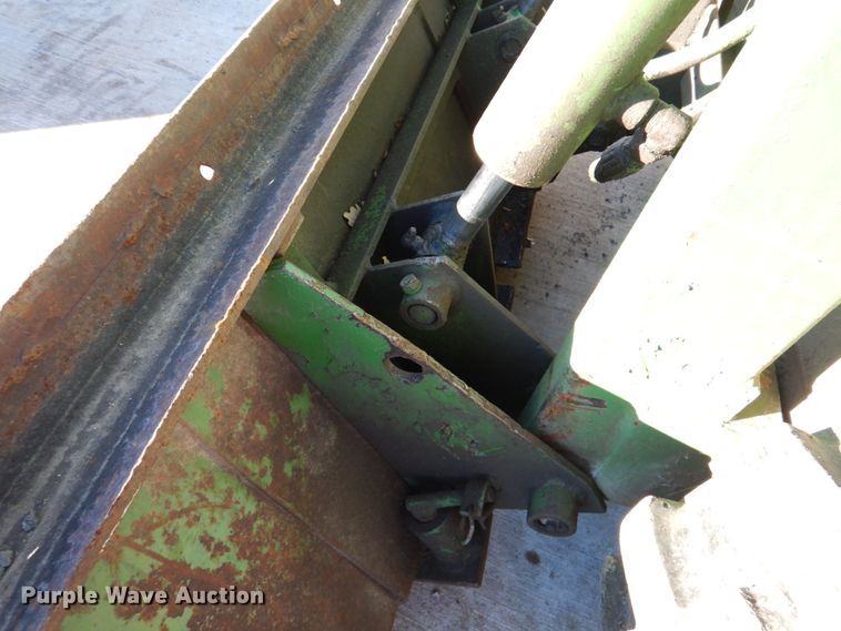 image for item DN2673 John Deere 70  skid steer loader