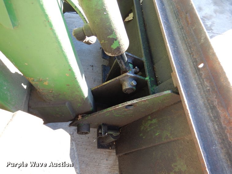 image for item DN2673 John Deere 70  skid steer loader