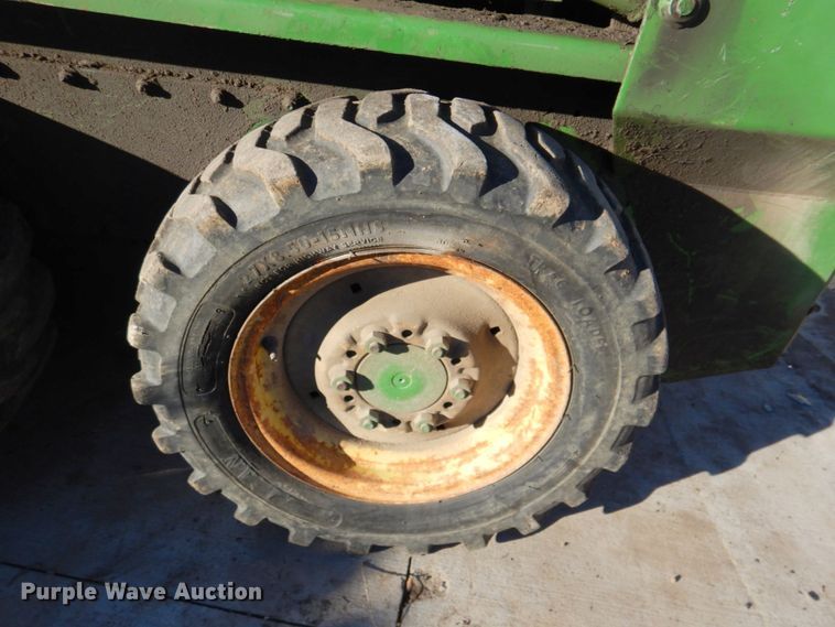 image for item DN2673 John Deere 70  skid steer loader