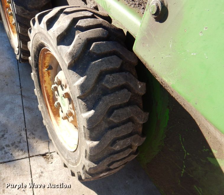 image for item DN2673 John Deere 70  skid steer loader