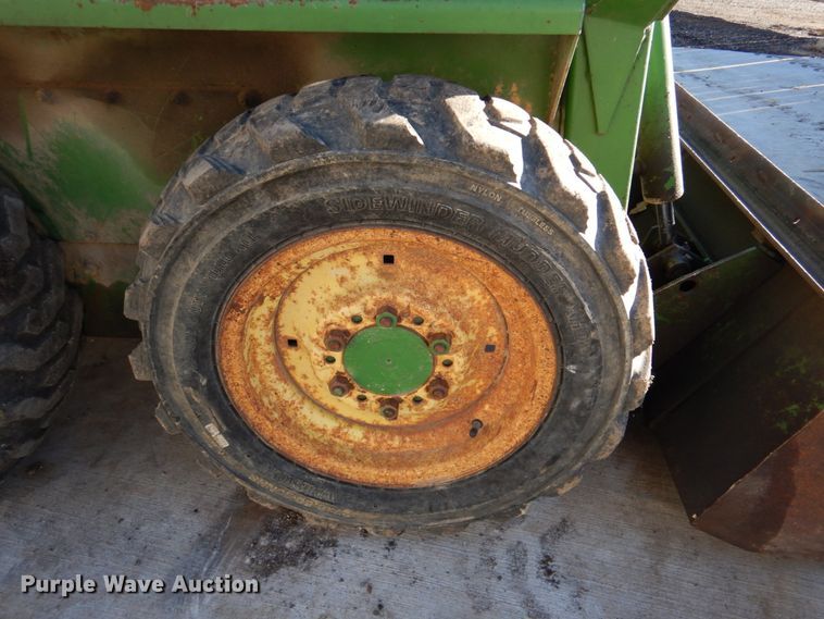 image for item DN2673 John Deere 70  skid steer loader