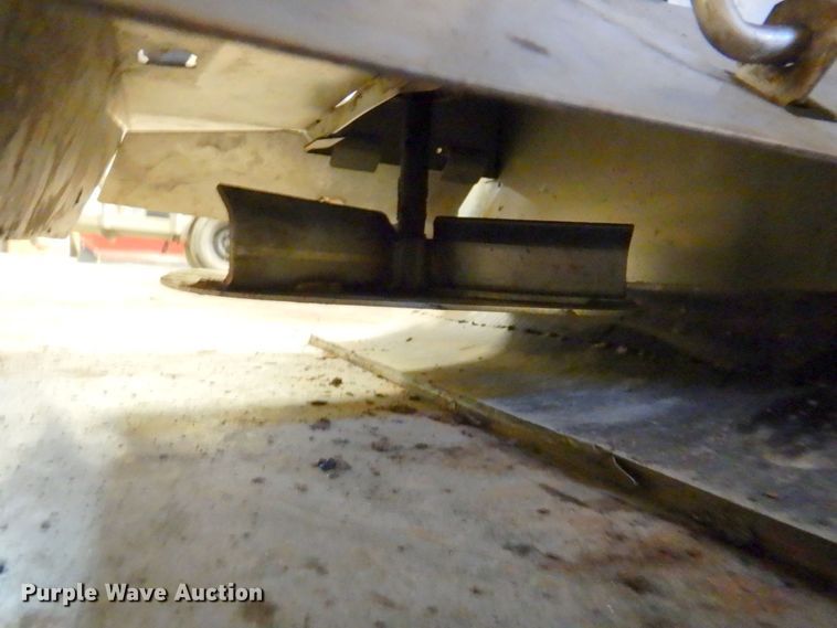 image for item DN2676 Hiniker  spreader