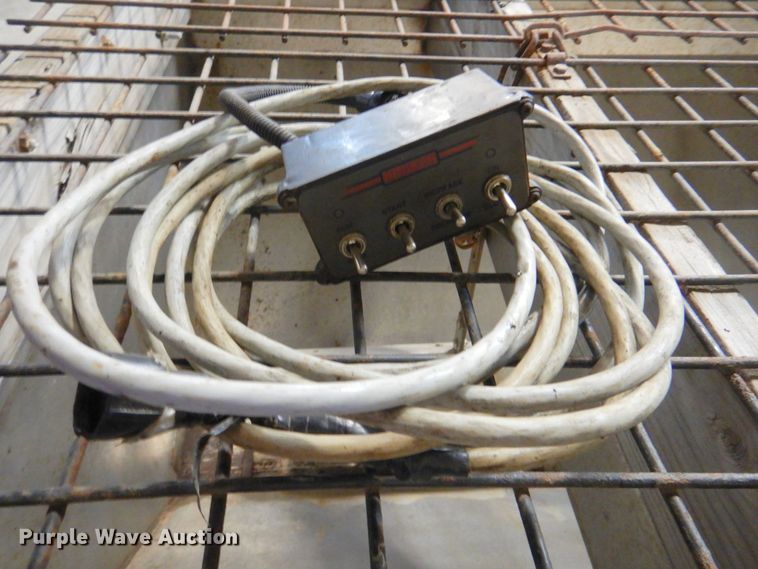 image for item DN2676 Hiniker  spreader