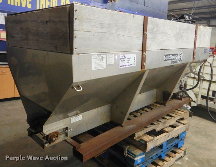 image for item DN2677 Buyers SCHO96C  spreader