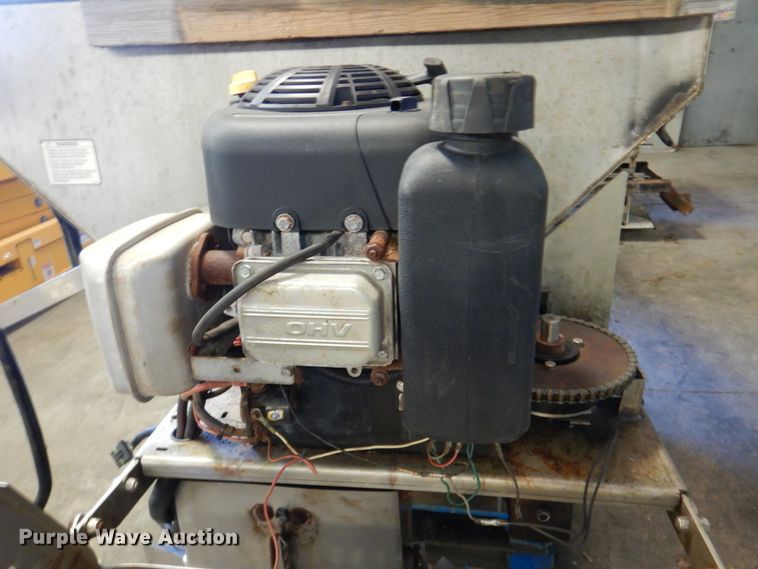 image for item DN2677 Buyers SCHO96C  spreader