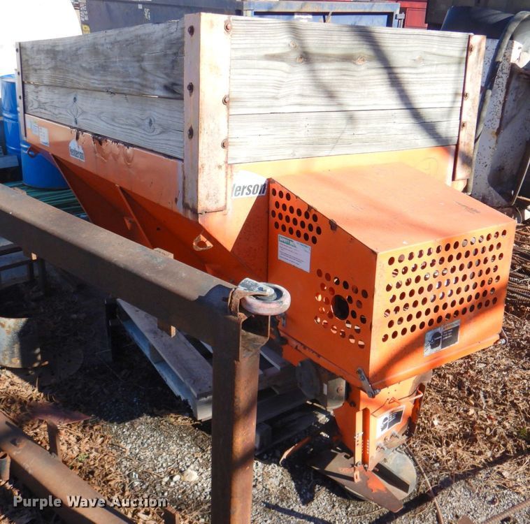 image for item DN2678 Henderson 8XMILD  spreader