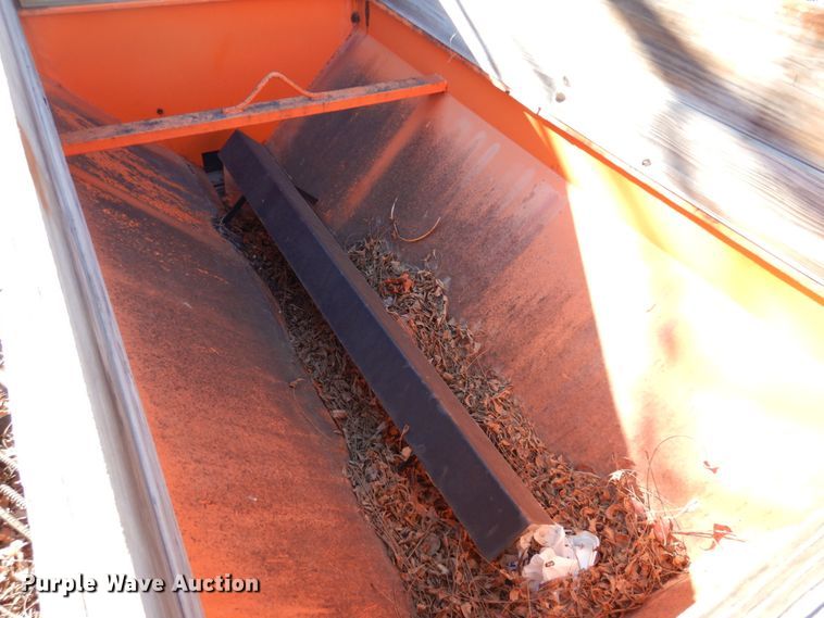 image for item DN2678 Henderson 8XMILD  spreader