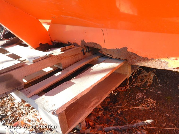 image for item DN2678 Henderson 8XMILD  spreader