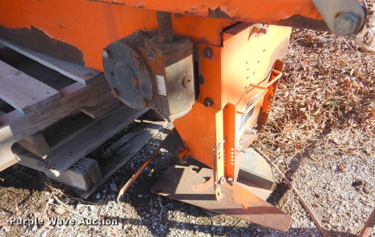 image for item DN2678 Henderson 8XMILD  spreader