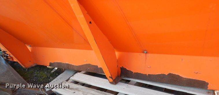 image for item DN2678 Henderson 8XMILD  spreader