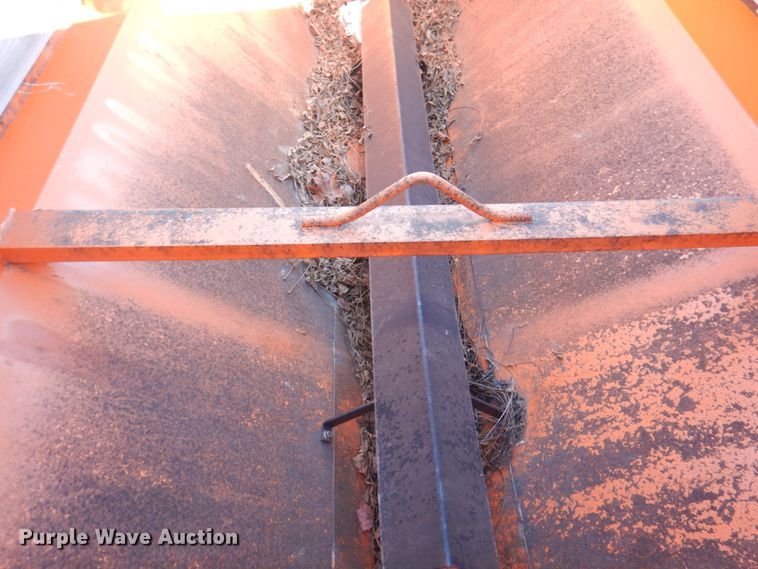 image for item DN2678 Henderson 8XMILD  spreader