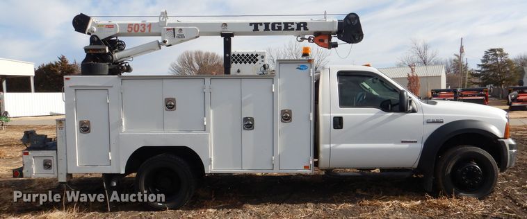 image for item DN5449 2007 Ford F550 Super Duty XL  utility / service truck