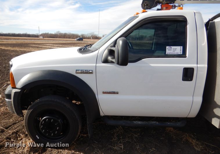 image for item DN5449 2007 Ford F550 Super Duty XL  utility / service truck