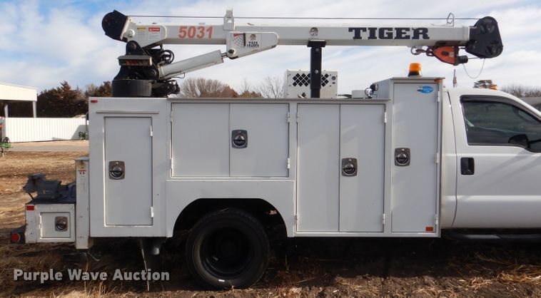 image for item DN5449 2007 Ford F550 Super Duty XL  utility / service truck