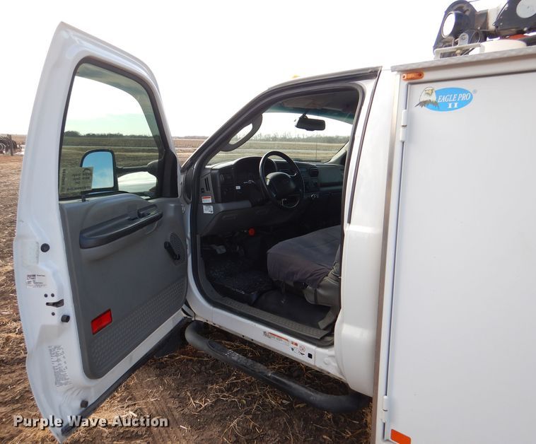 image for item DN5449 2007 Ford F550 Super Duty XL  utility / service truck