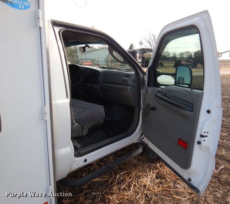 image for item DN5449 2007 Ford F550 Super Duty XL  utility / service truck