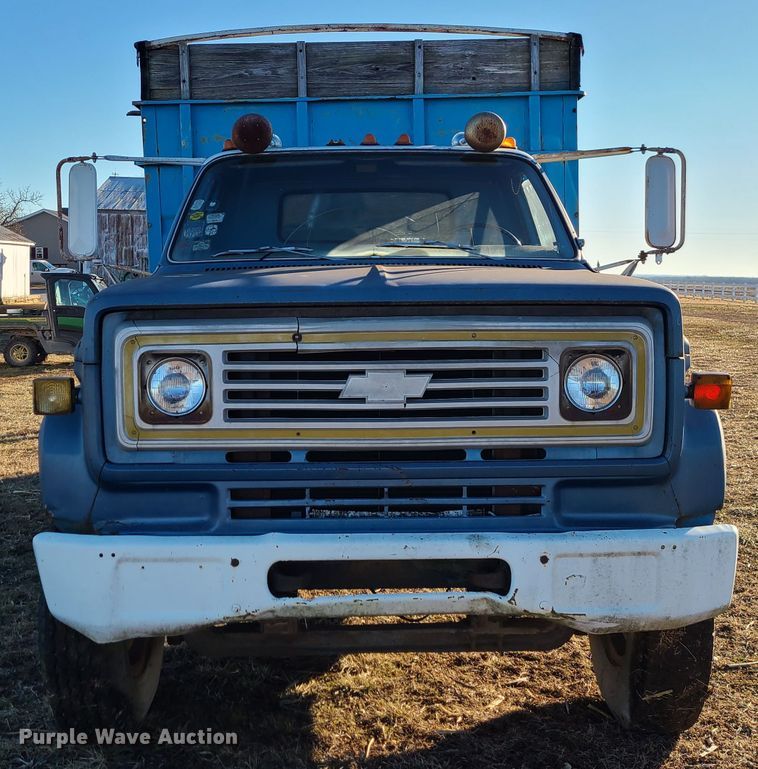 image for item GB9168 1973 Chevrolet C65  grain truck