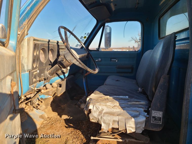 image for item GB9168 1973 Chevrolet C65  grain truck