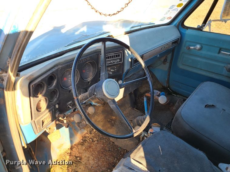 image for item GB9168 1973 Chevrolet C65  grain truck