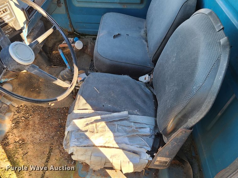 image for item GB9168 1973 Chevrolet C65  grain truck