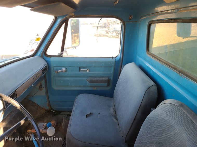 image for item GB9168 1973 Chevrolet C65  grain truck