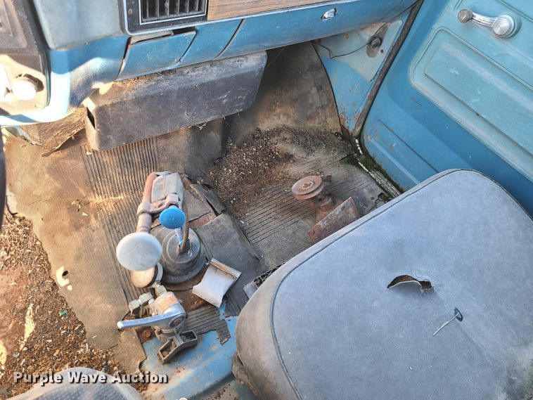 image for item GB9168 1973 Chevrolet C65  grain truck