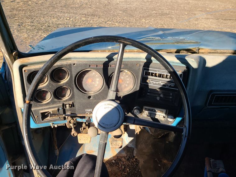 image for item GB9168 1973 Chevrolet C65  grain truck