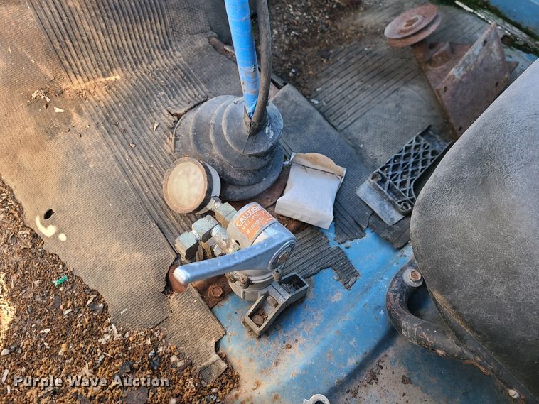 image for item GB9168 1973 Chevrolet C65  grain truck