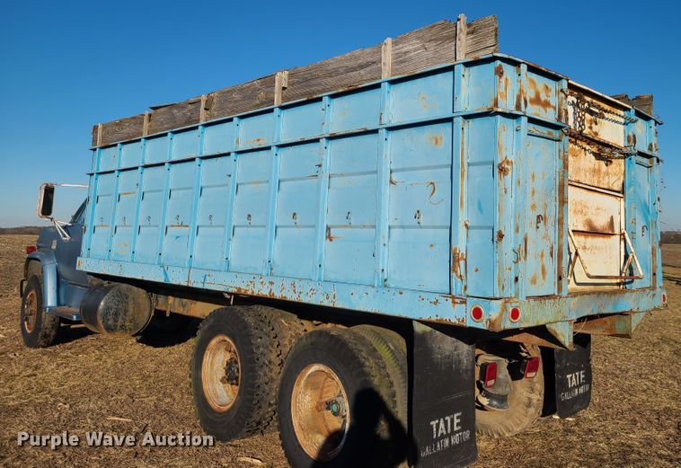 image for item GB9168 1973 Chevrolet C65  grain truck