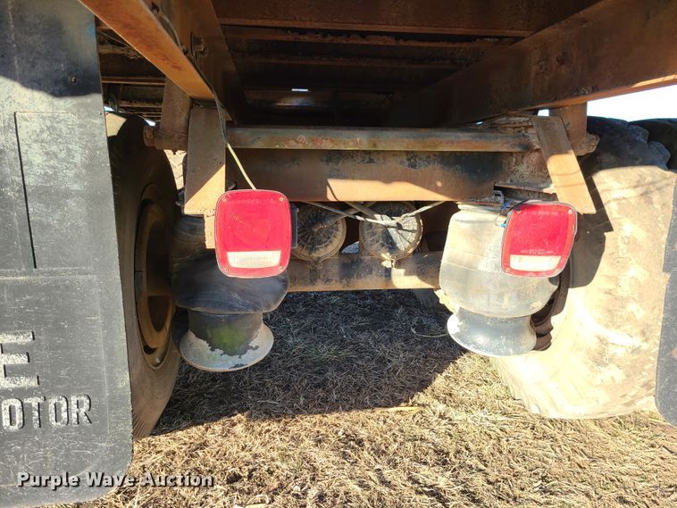 image for item GB9168 1973 Chevrolet C65  grain truck