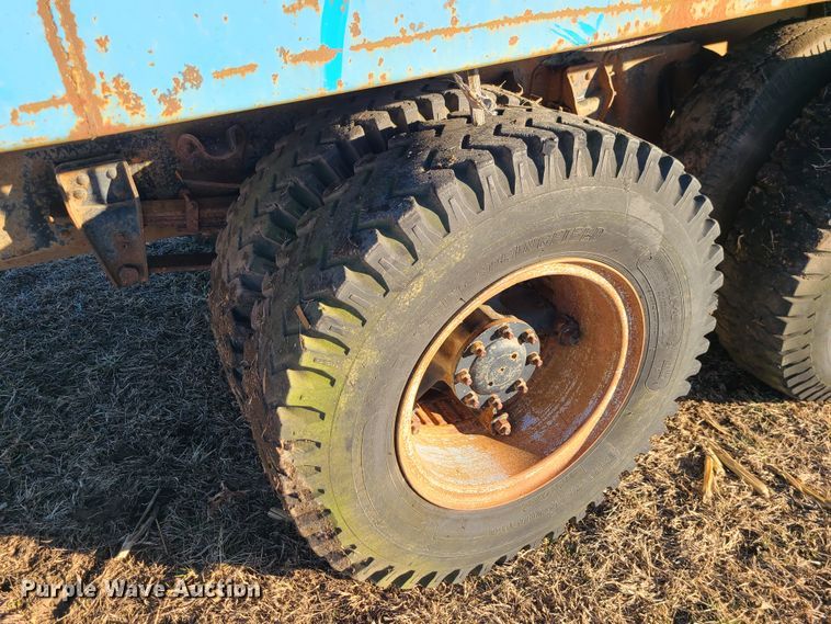 image for item GB9168 1973 Chevrolet C65  grain truck