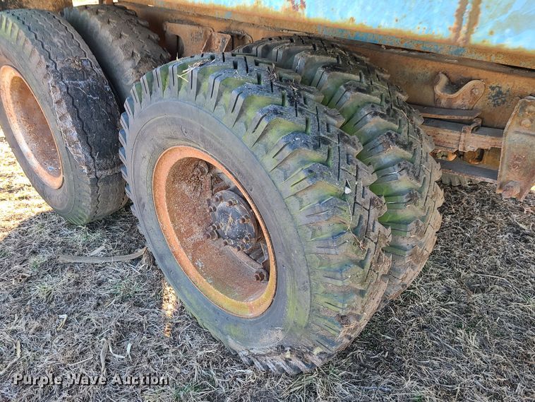 image for item GB9168 1973 Chevrolet C65  grain truck