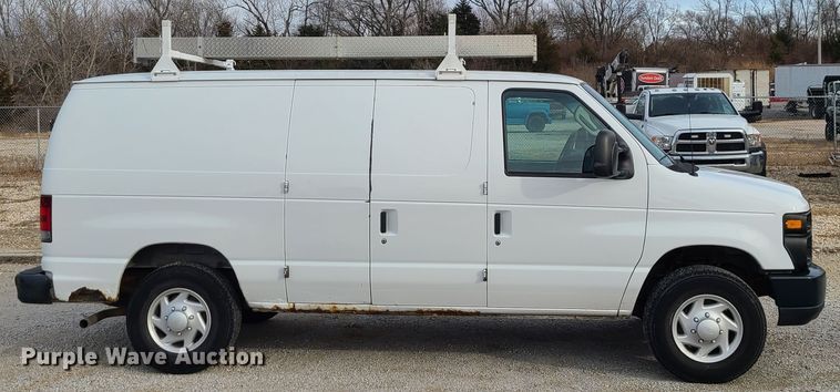 image for item GB9181 2008 Ford E250 Super Duty  van