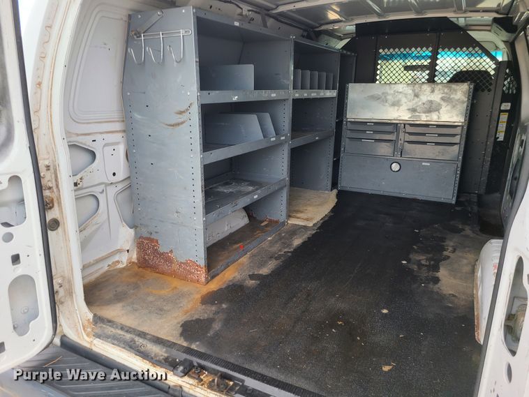 image for item GB9181 2008 Ford E250 Super Duty  van